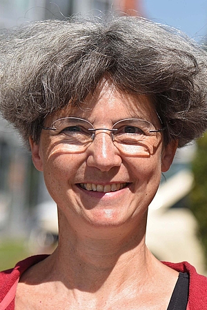 Dr. Alexa Zierl