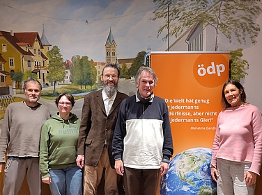 Von links: Andreas Krugel, Anita Kraemer, Anton Posch, Gabriel Sailer und Ulrike Girtner Von links: Andreas Krugel, Anita Kraemer, Anton Posch, Gabriel Sailer und Ulrike Girtner